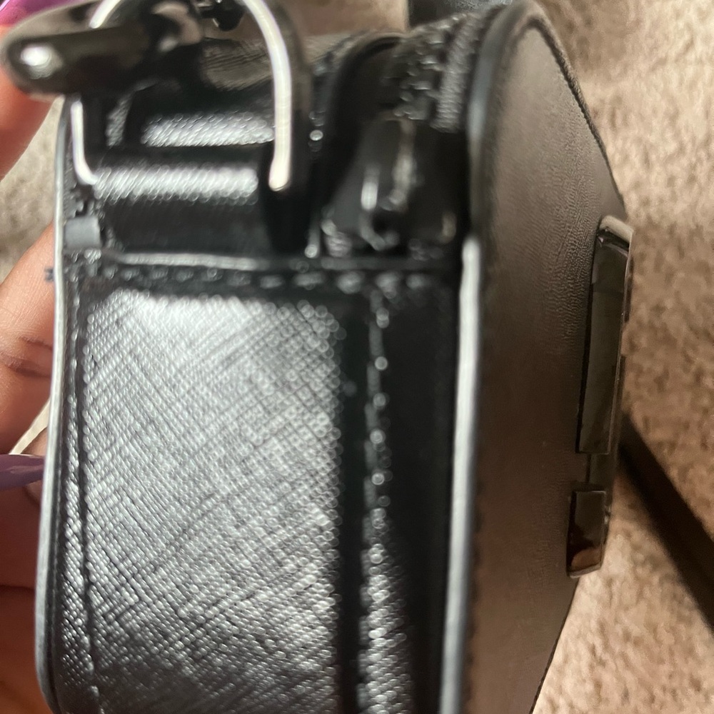 Marc Jacobs Black Crossbody - Picture 3 of 15